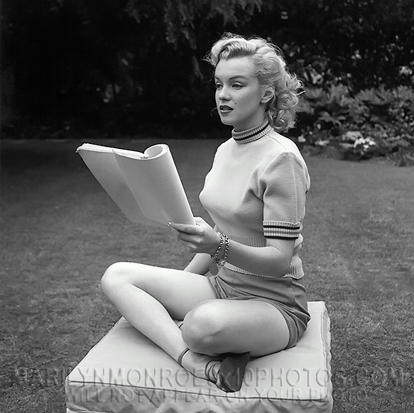 MARILYN MONROE READING SCRIPT ON LAWN (3) RARE 8x10 PHOTOS