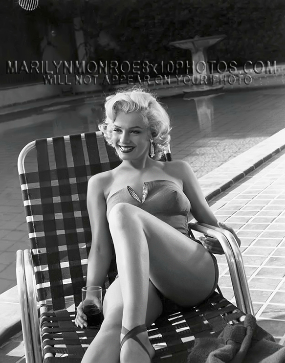 MARILYN MONROE SEXIEST POOLSIDE LEGS (2) RARE 8x10 PHOTOS