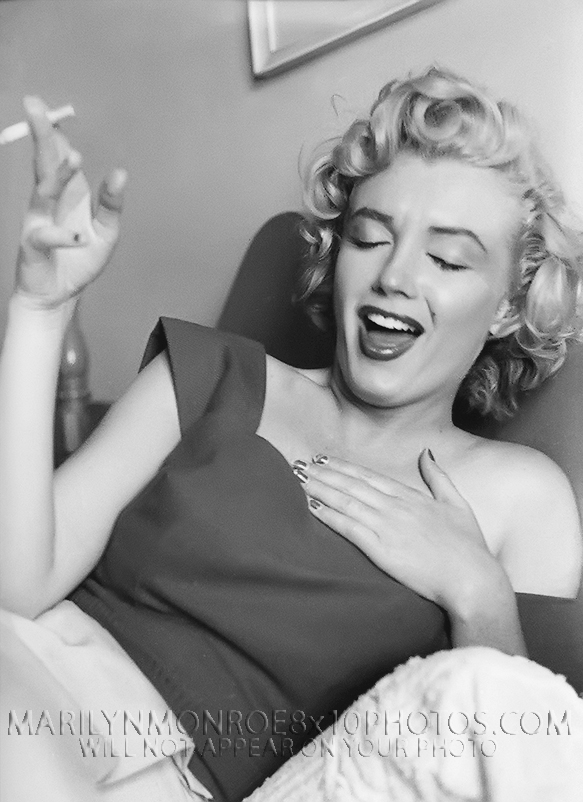 MARILYN MONROE SEXIEST SMOKING IN BED (2) RARE 8x10 PHOTOS