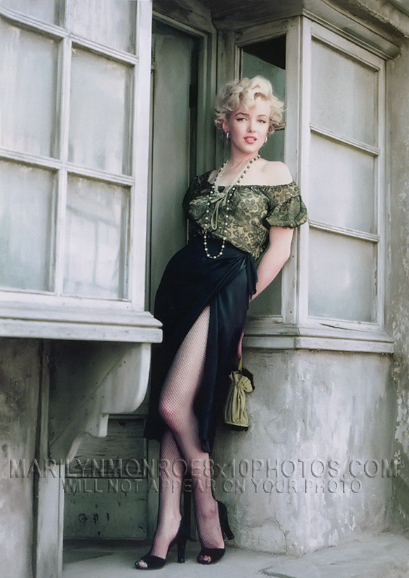 MARILYN MONROE SEXY LEGS & FISHNETS (4) RARE 8x10 PHOTOS 