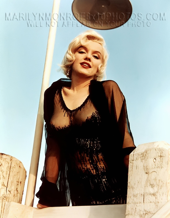 MARILYN MONROE SEXY LINGERIE SHOOT (2) RARE 8x10 PHOTOS