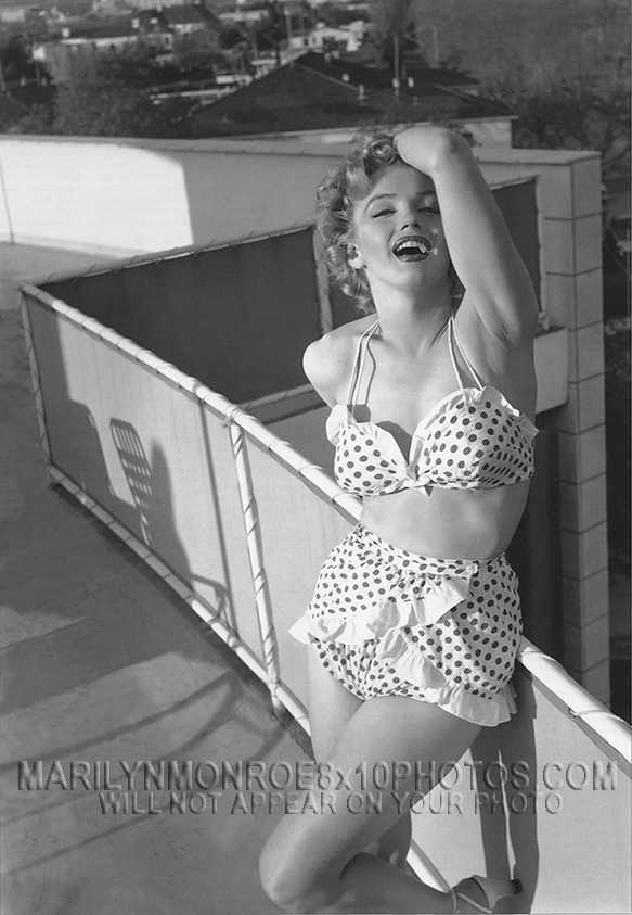MARILYN MONROE SEXYSWIMSUIT ON A ROOF (1) RARE 8x10 PHOTO