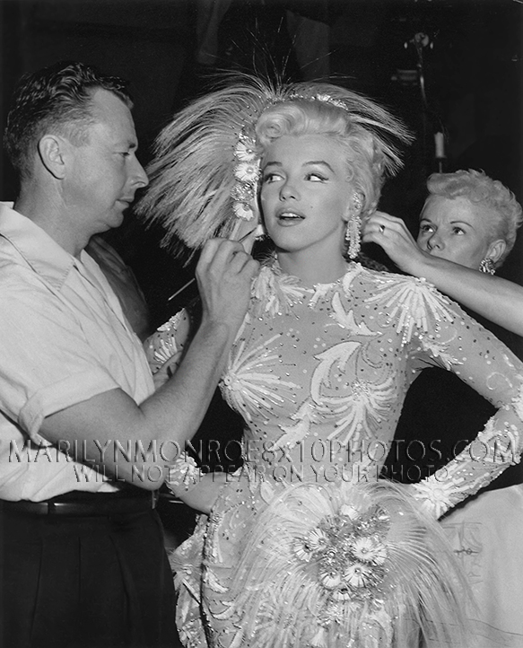 MARILYN MONROE SHOWGIRL MAKEUP TEAM(1) RARE 8x10 PHOTO