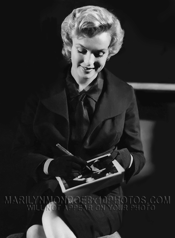 MARILYN MONROE SIGNING IN BLACK(1) RARE 8x10 PHOTO