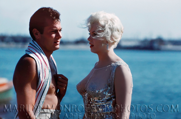MARILYN MONROE SLIH KISSINGTonyCurtis (2) RARE 8x10 PHOTOS