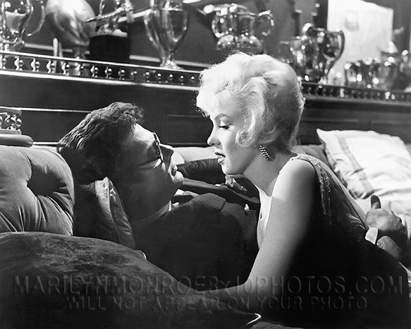 MARILYN MONROE SLIH with TonyCurtis (3) RARE 8x10 PHOTOS 