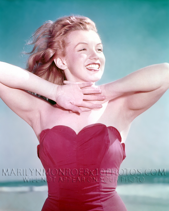 MARILYN MONROE SMILING in RED atBEACH (1) RARE 8x10 PHOTO