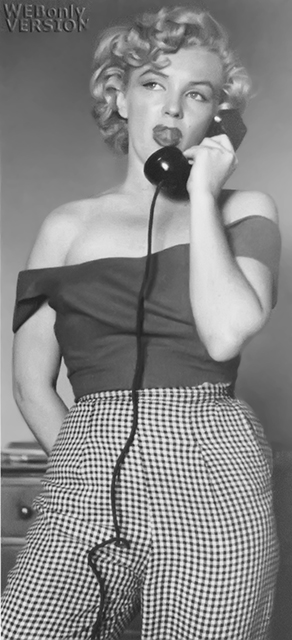 MARILYN MONROE SMOKINGandONthePHONE (2) RARE 8x10 PHOTOS