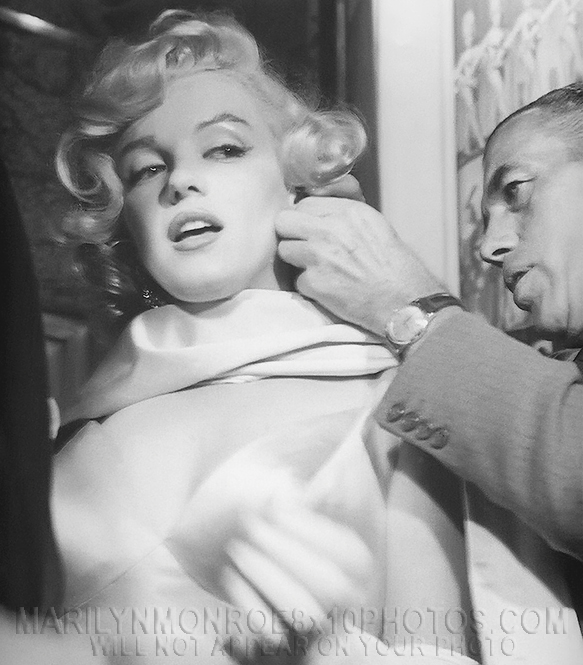 MARILYN MONROE THE HAIR FIXER (1) RARE 8x10 PHOTO