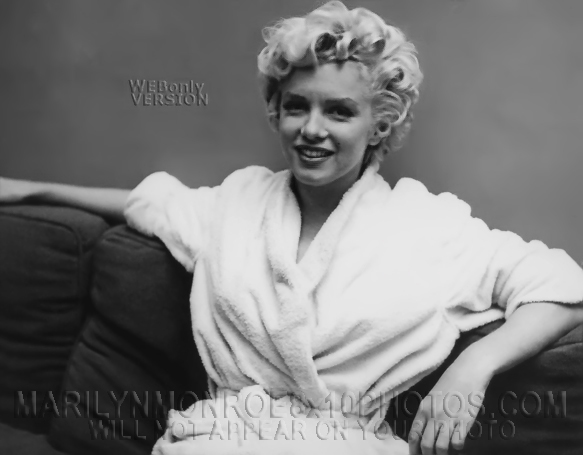 MARILYN MONROE UPCLOSE in BATHROBE (3) RARE 8x10 PHOTOS