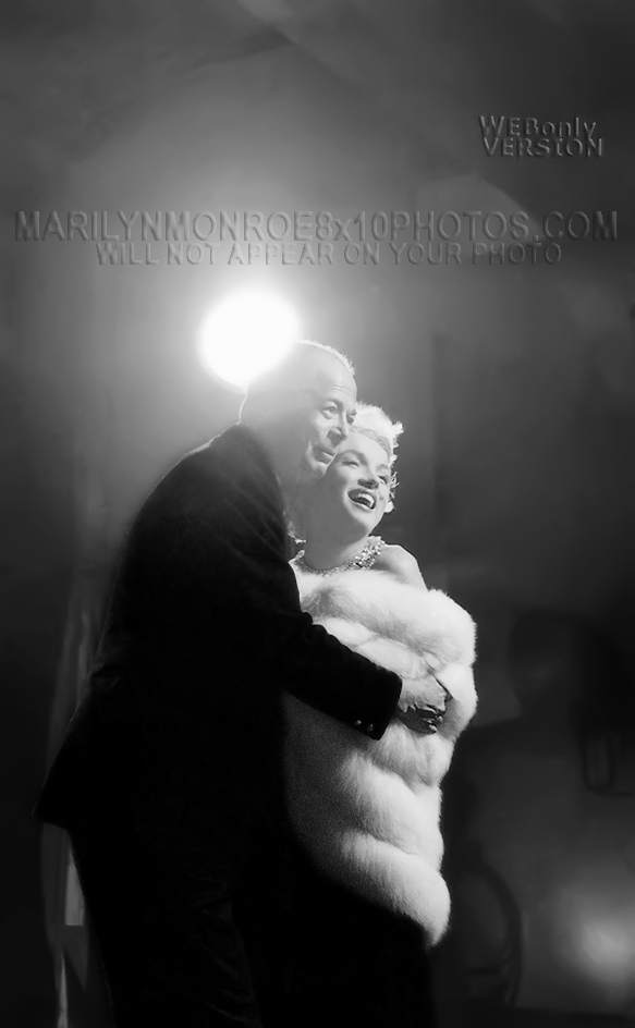 MARILYN MONROE WHITE FURRED BEAUTY (2) RARE 8x10 PHOTOS