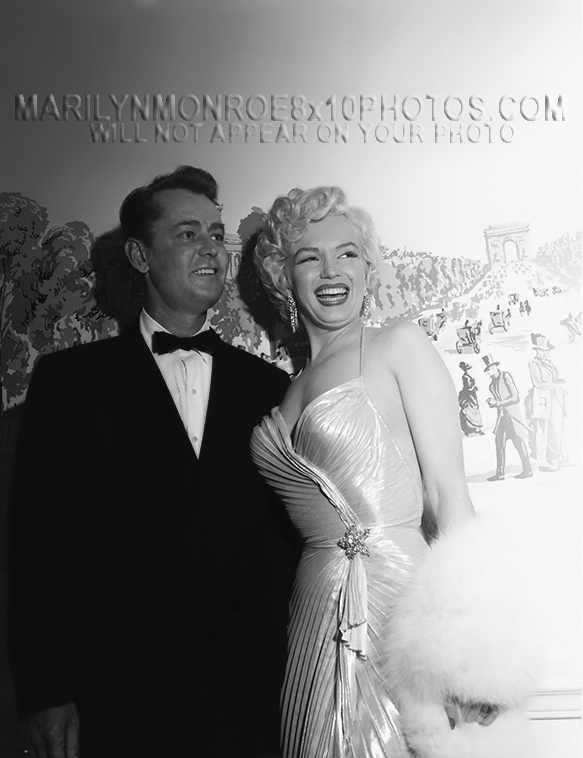 MARILYN MONROE SMILING in SILK DRESS (1) RARE 8x10 PHOTO