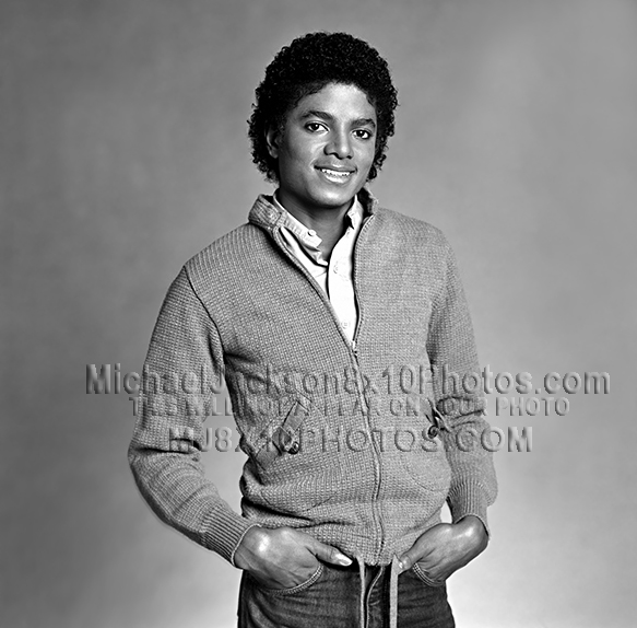 MICHAEL JACKSON 1979 inBROWN SWEATER (3) RARE 8x10 PHOTOS