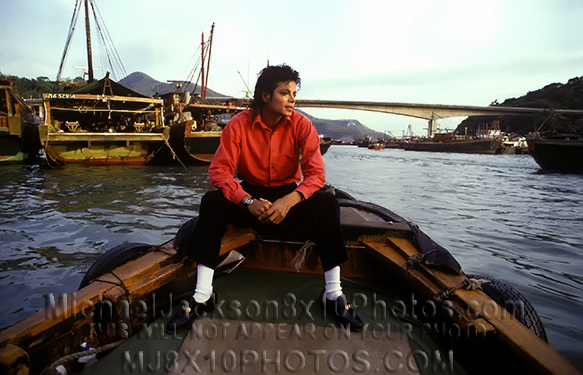MICHAEL JACKSON 1980 ON ISLAND BOAT (3) RARE 8x10 PHOTOS