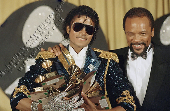 MICHAEL JACKSON 1984 ARMFULLofGRAMMYs (3) RARE 8x10 PHOTOS