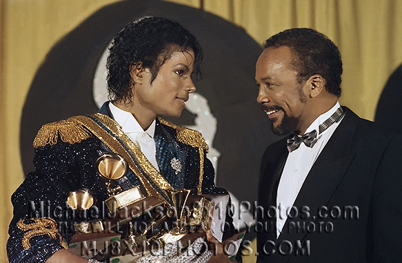 MICHAEL JACKSON 1984 ARMFULLofGRAMMYs (3) RARE 8x10 PHOTOS