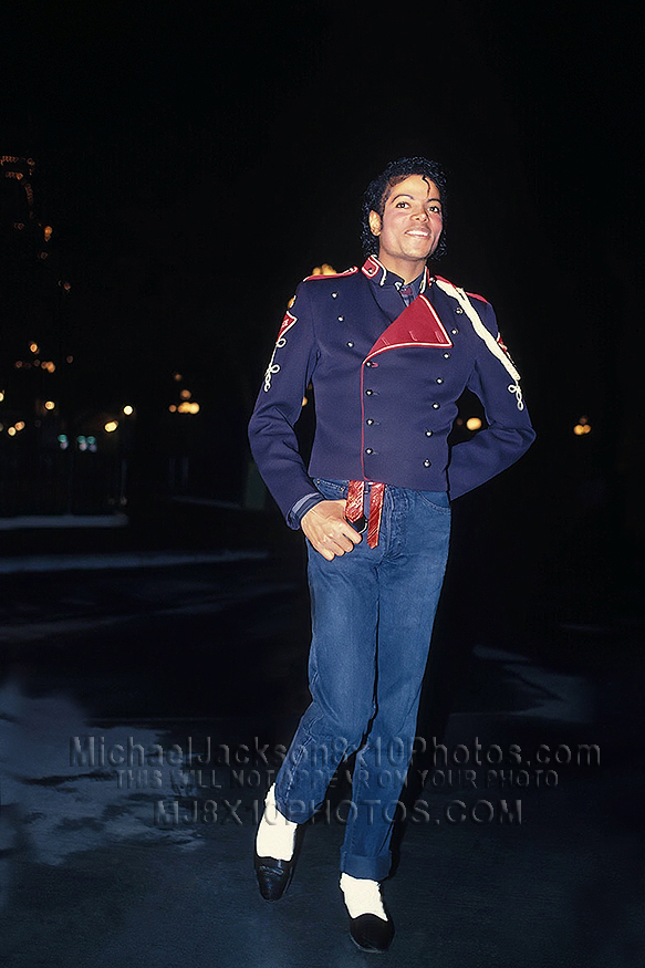 MICHAEL JACKSON 1985 19BUTTONSJACKET (3) RARE 8x10 PHOTOS