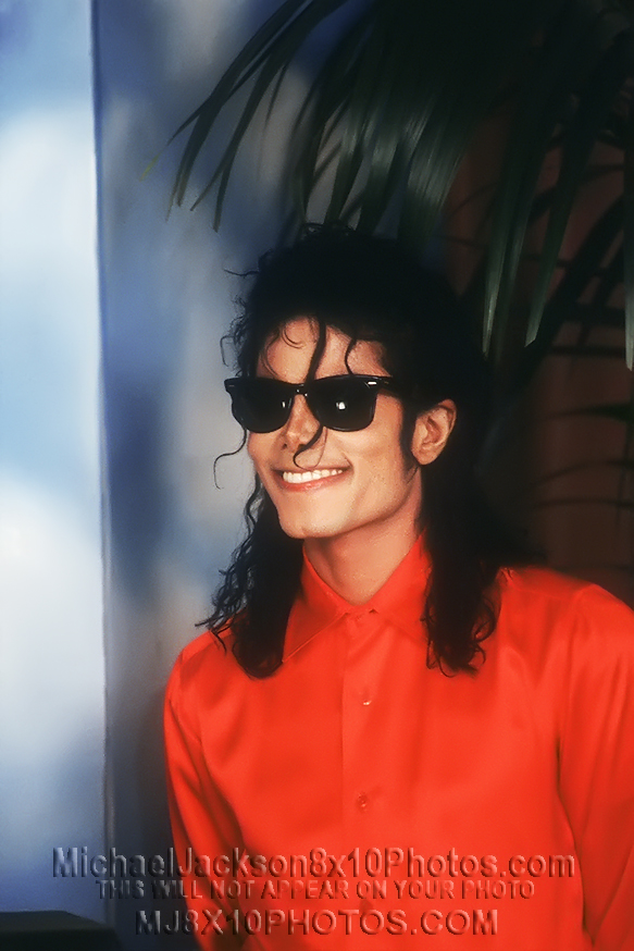 MICHAEL JACKSON  1992 AWARDING MJ (3) RARE 8x10 PHOTOS