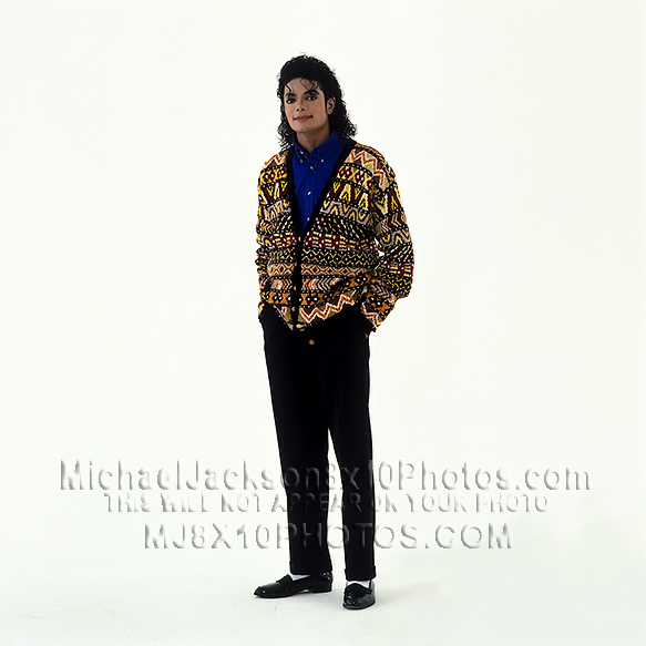 MICHAEL JACKSON 1992 inCASUAL ATTIRE (2) RARE 8x10 PHOTOS