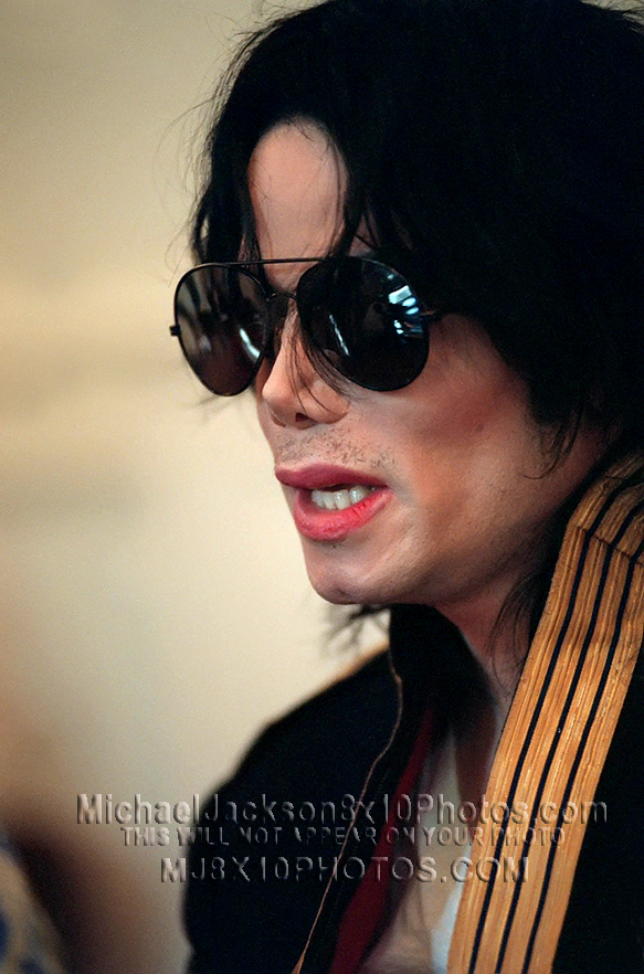 MICHAEL JACKSON 1999 VISIT TO SAFRICA (3) RARE 8x10 PHOTOS