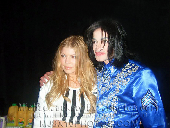 MICHAEL JACKSON 2002 wFERGIE (2) RARE 8x10 PHOTOS