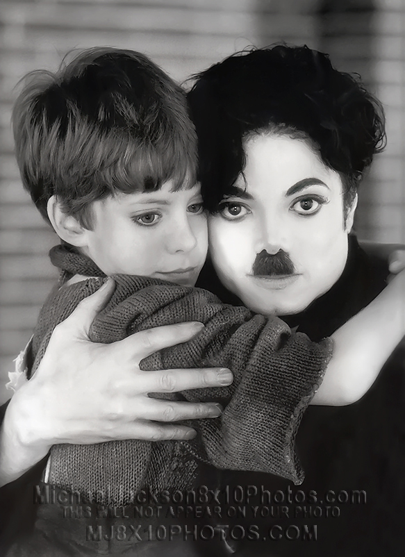 MICHAEL JACKSON  AS CHACHAPLAIN W.Boy (2) RARE 8x10 PHOTOS