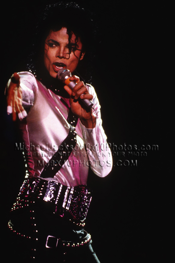 MICHAEL JACKSON BAD TOUR STAGE POSES (3) RARE 8x10 PHOTOS
