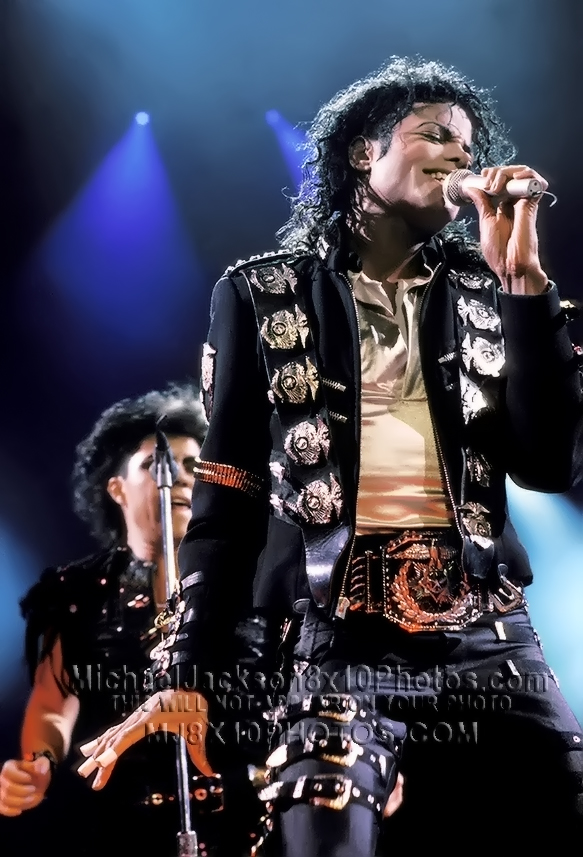 MICHAEL JACKSON BAD TOUR STAGE SHOW (3) RARE 8x10 PHOTOS