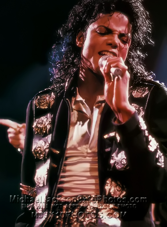 MICHAEL JACKSON BAD TOUR STAGE SHOW (3) RARE 8x10 PHOTOS