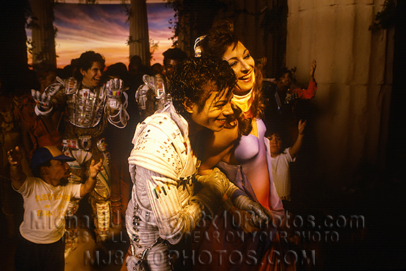 MICHAEL JACKSON CAPTAIN EO ONnOFFSET (3) RARE 8x10 PHOTOS