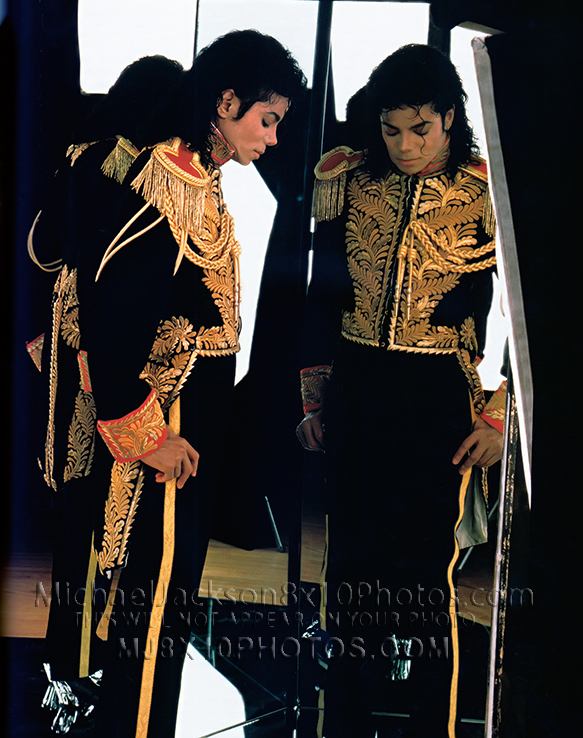MICHAEL JACKSON CAPTAIN IN THE MiRROR (3) RARE 8x10 PHOTOS