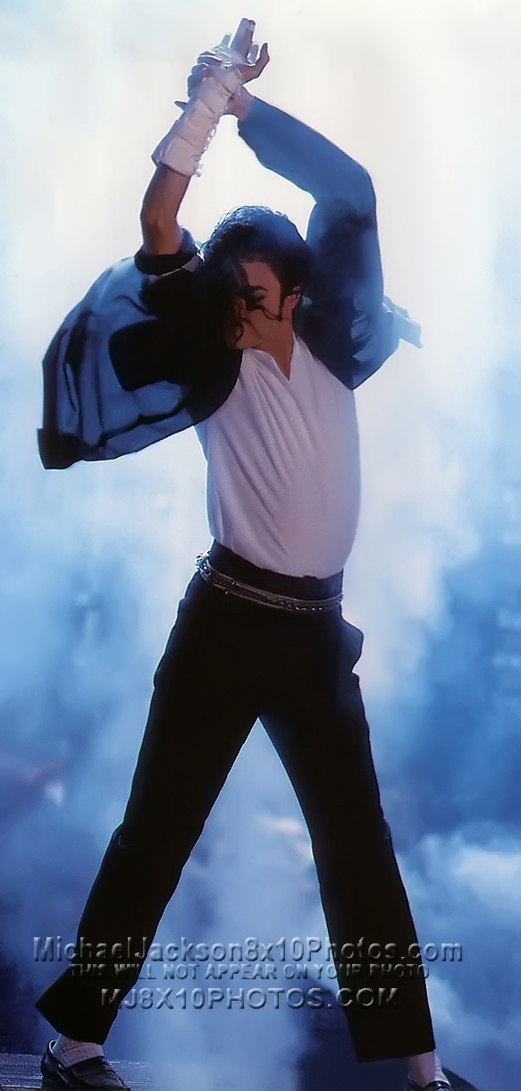 MICHAEL JACKSON  DANCING IN SMOKE (3) RARE 8x10 PHOTOS