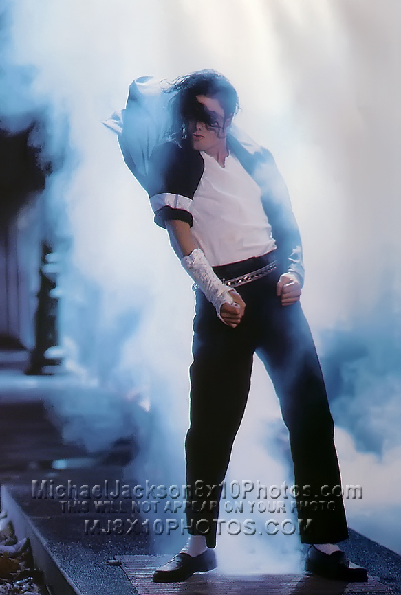 MICHAEL JACKSON  DANCING IN SMOKE (3) RARE 8x10 PHOTOS