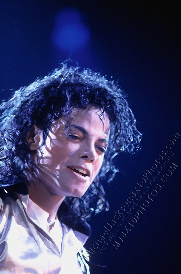 MICHAEL JACKSON  DANGEROUSTOUR UPCLOSE (3) RARE 8x10 PHOTOS