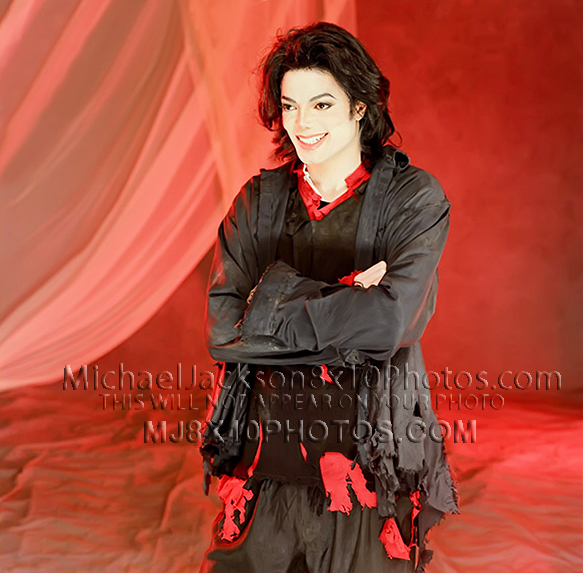 MICHAEL JACKSON  EARTH SONG SHOOT (3) RARE 8x10 PHOTOS