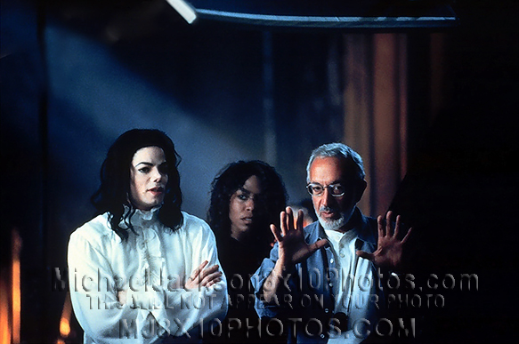 MICHAEL JACKSON  GHOSTS SHOOT (3) RARE 8x10 PHOTOS