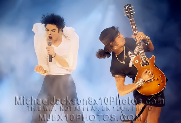 MICHAEL JACKSON  ONSTAGE wGUITARIST (3) RARE 8x10 PHOTOS