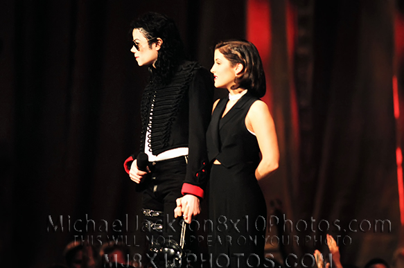 MICHAEL JACKSON ON STAGE wLISAMARIE (3) RARE 8x10 PHOTOS