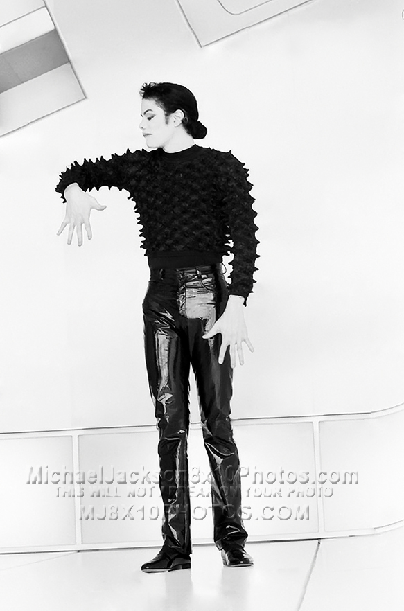 MICHAEL JACKSON  SCREAM UNSEEN (3) RARE 8x10 PHOTOS