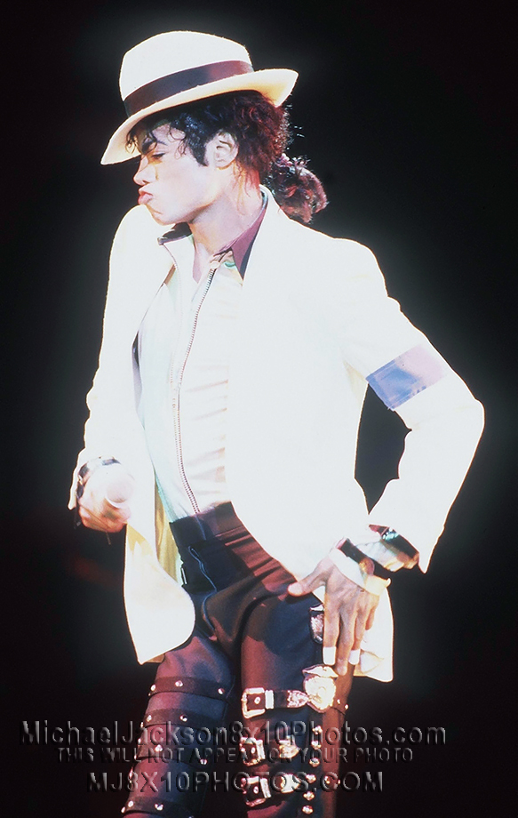 MICHAEL JACKSON  SMOOTH CRIMINAL LIVE! (3) RARE 8x10 PHOTOS