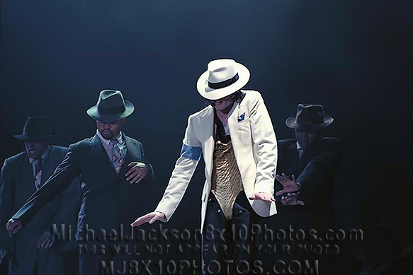 MICHAEL JACKSON  SMOOTH CRIMINAL LIVE (4) RARE 8x10 PHOTOS