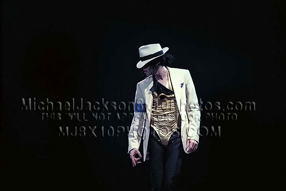 MICHAEL JACKSON  SMOOTH CRIMINAL LIVE (4) RARE 8x10 PHOTOS