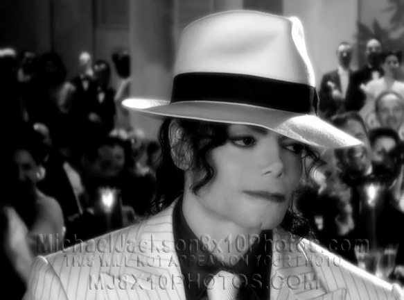 MICHAEL JACKSON SMOOTH MJ UPCLOSE (2) RARE 8x10 PHOTOS