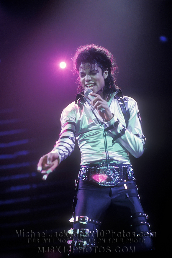 MICHAEL JACKSON THE BAD TOUR STAGE (3) RARE 8x10 PHOTOS