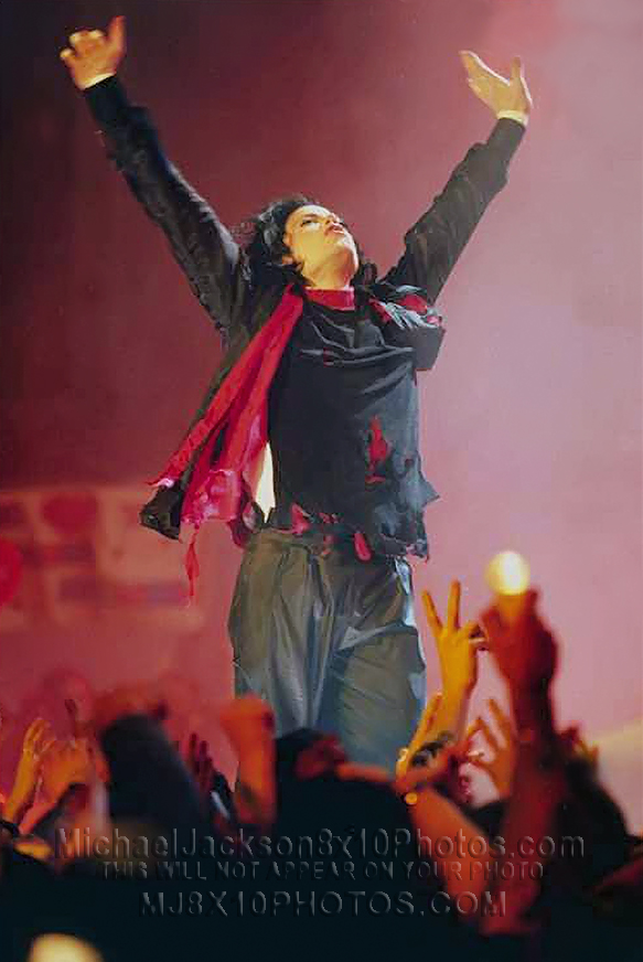MICHAEL JACKSON  THE EARTH SONG STAGE1 (3) RARE 8x10 PHOTOS