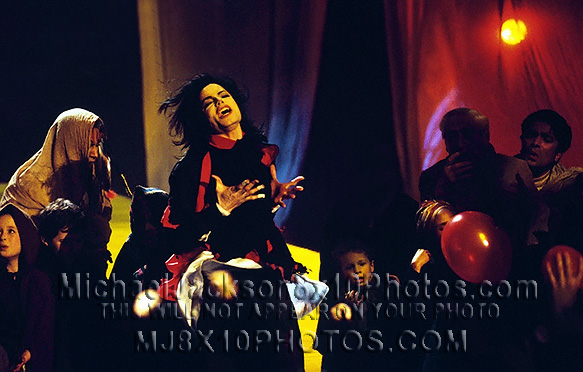 MICHAEL JACKSON  THE EARTH SONG STAGE8 (3) RARE 8x10 PHOTOS