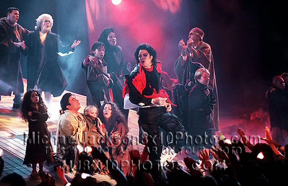 MICHAEL JACKSON  THE EARTH SONG STAGE9 (3) RARE 8x10 PHOTOS