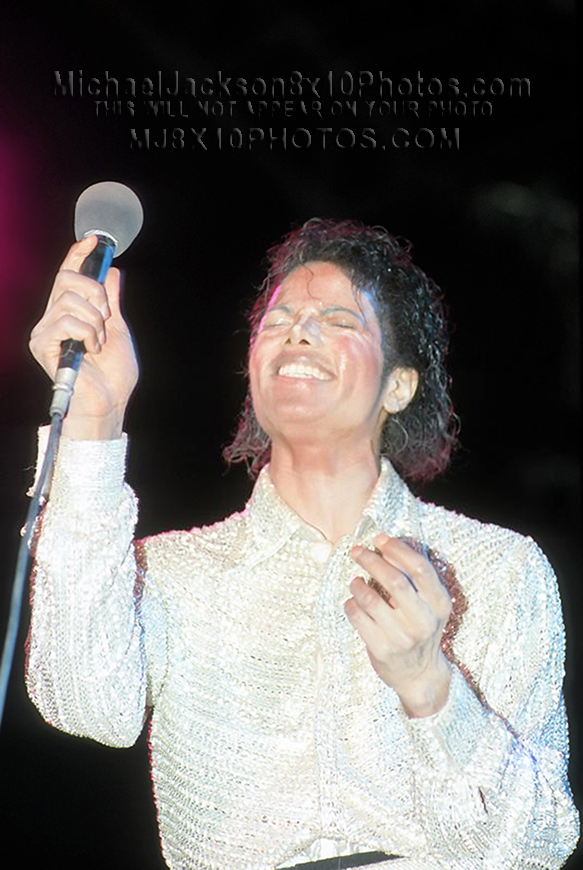 MICHAEL JACKSON  VICTORYTOUR SEQ.SHIRT (3) RARE 8x10 PHOTOS
