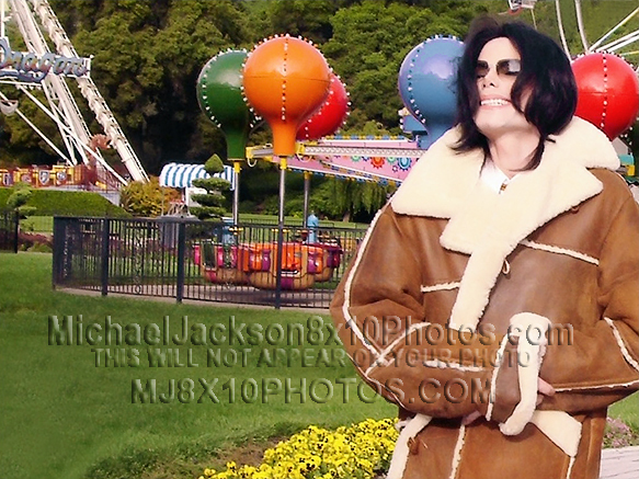 MICHAEL JACKSON WINTER AT NEVERLAND (1) RARE 8x10 PHOTO