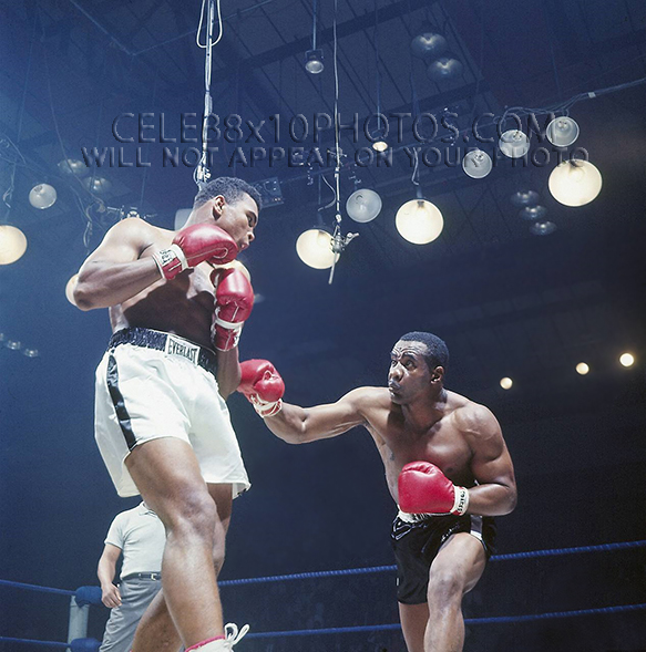 MUHAMMAD ALI 1965 SONNYLISTON FIGHT (3) RARE 8x10 PHOTOS 